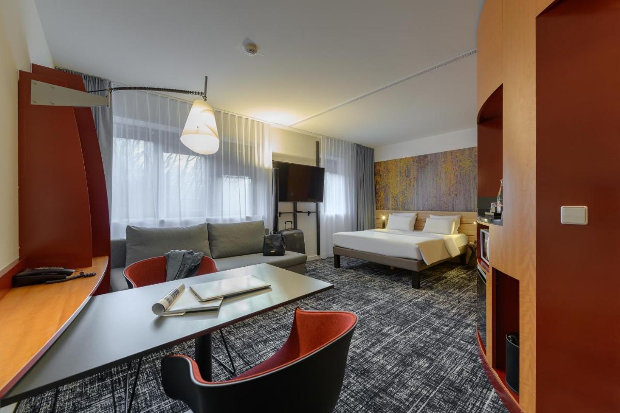 Hotel Novotel Parkstadt Schwabing 4*