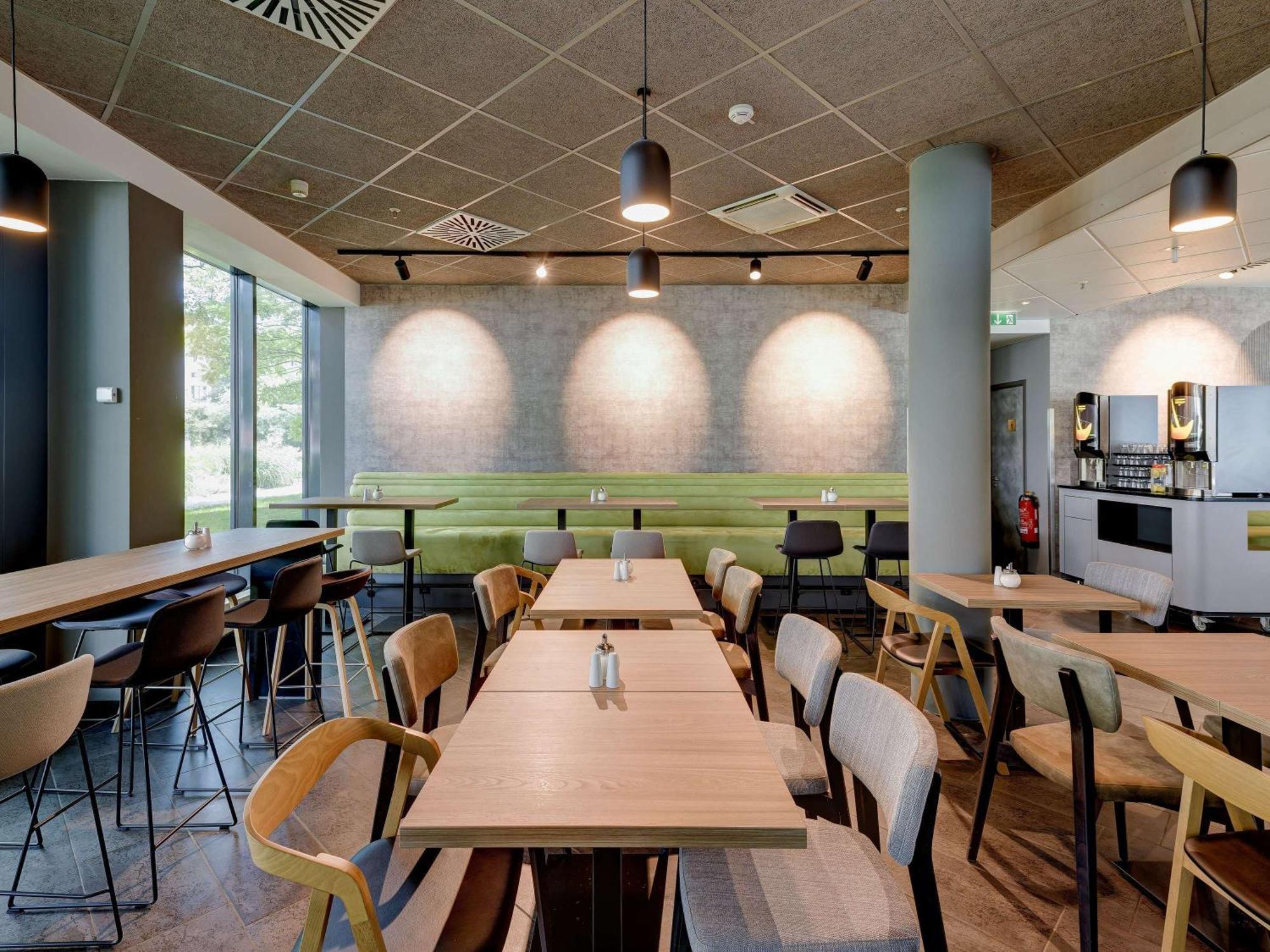 Hotel Novotel Parkstadt Schwabing Monachium