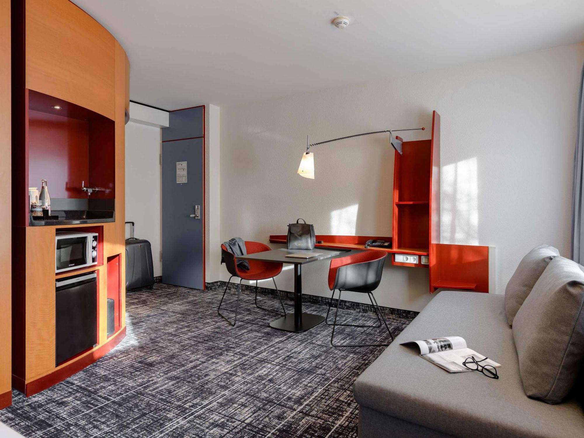 Hotel Novotel Parkstadt Schwabing 4*