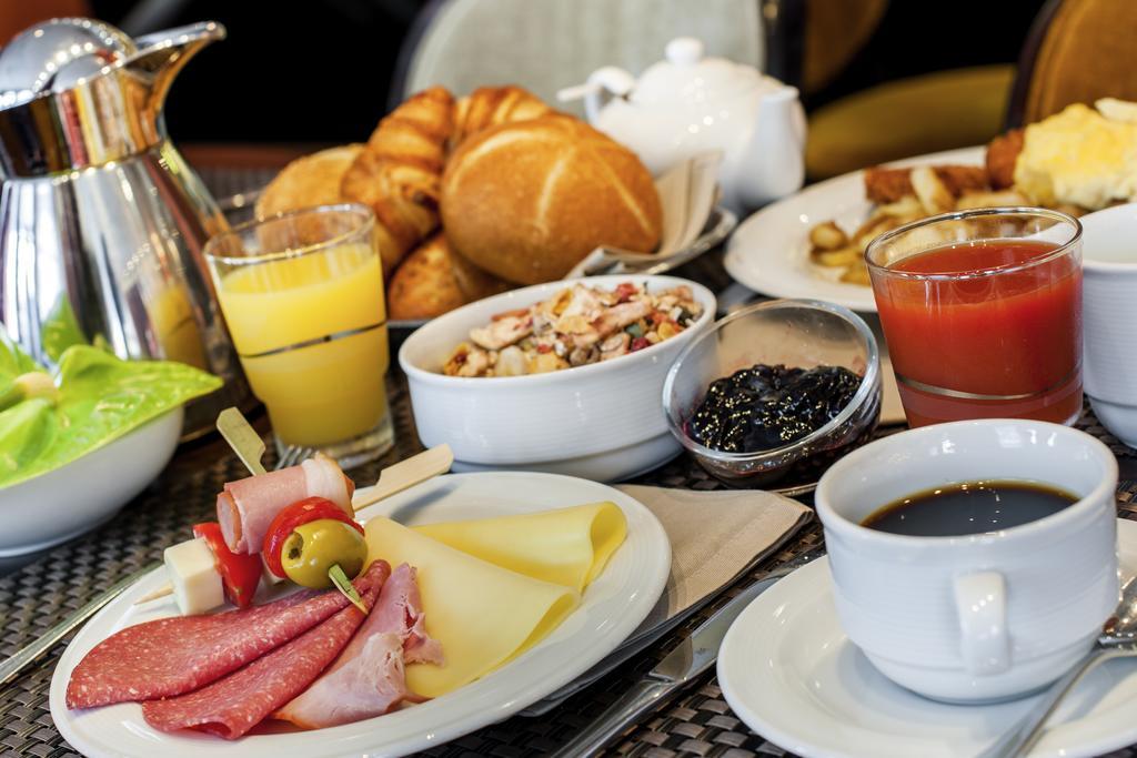 Hotel Novotel Parkstadt Schwabing 4*